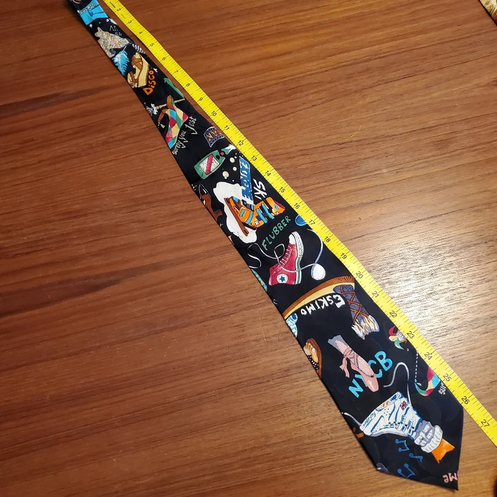 Vintage Nicole Miller Shoes theme SILK mens TIE
